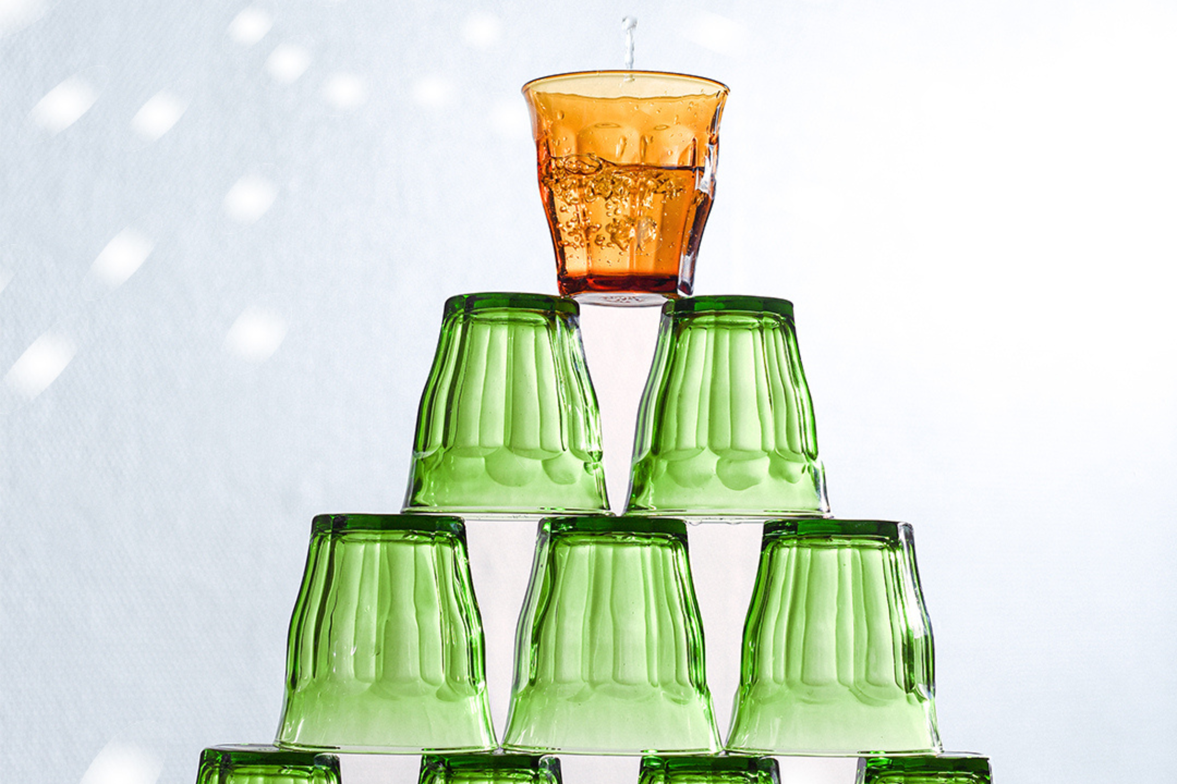 Vaisselle-et-Art-de-la-Table-pour-Noël-assiettes-verres-bol-Duralex®