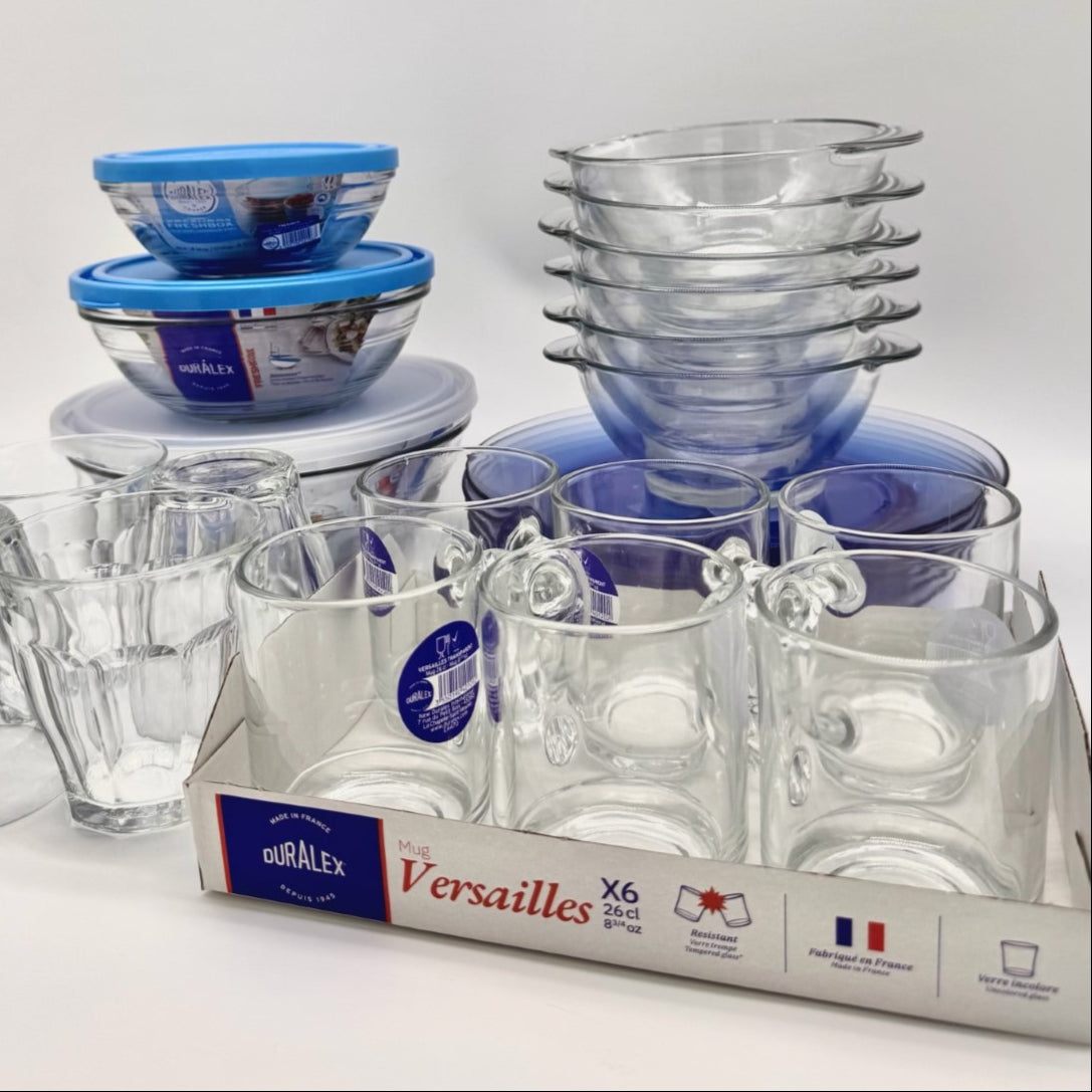 Kit étudiant premium Duralex contenant 6 verres Picardie transparents 50cl, 3 freshbox, 6 assiettes lys couleur marine, 6 bols à oreille transparents et 6 mugs versaille transparents