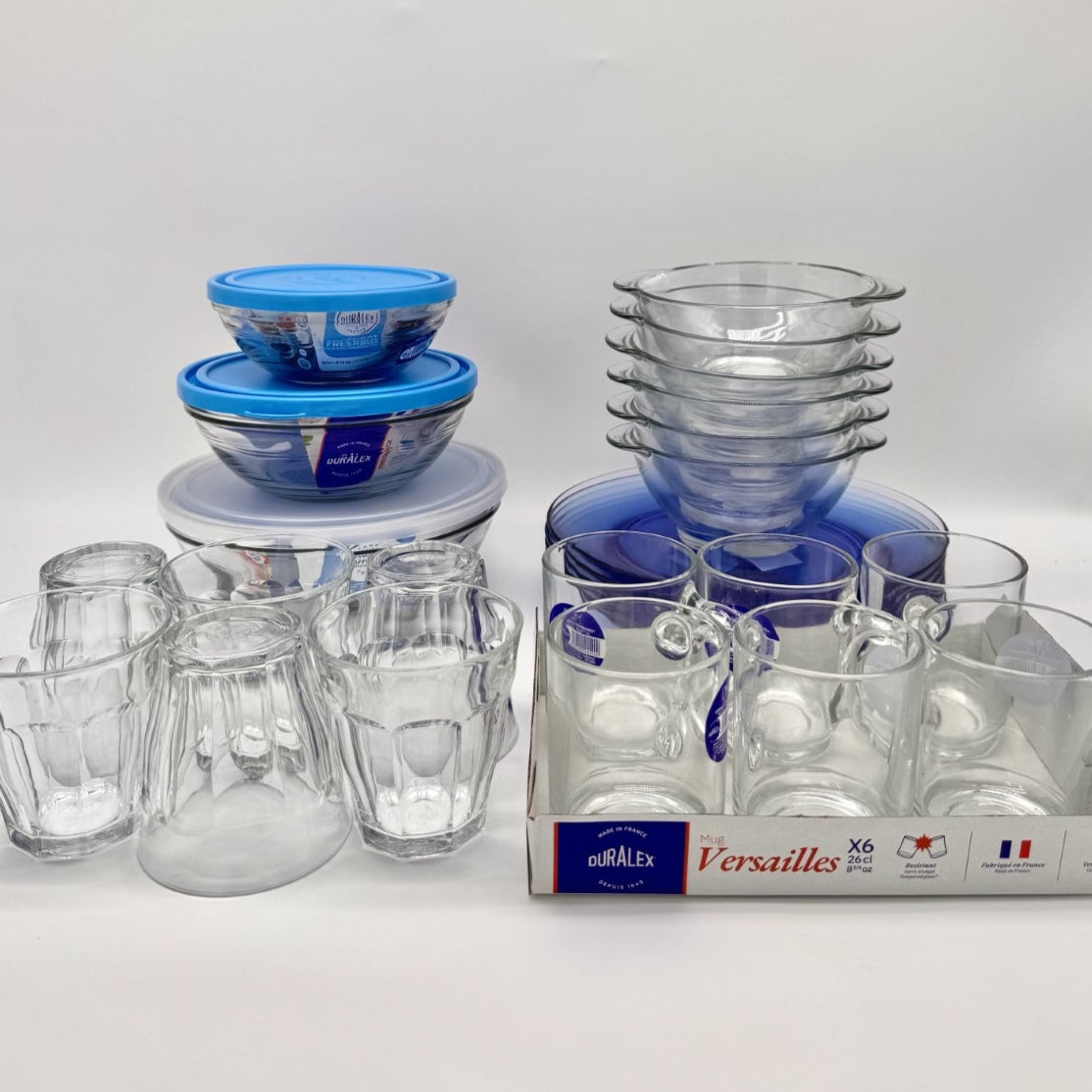 Kit étudiant premium Duralex contenant 6 verres Picardie transparents 50cl, 3 freshbox, 6 assiettes lys couleur marine, 6 bols à oreille transparents et 6 mugs versaille transparents